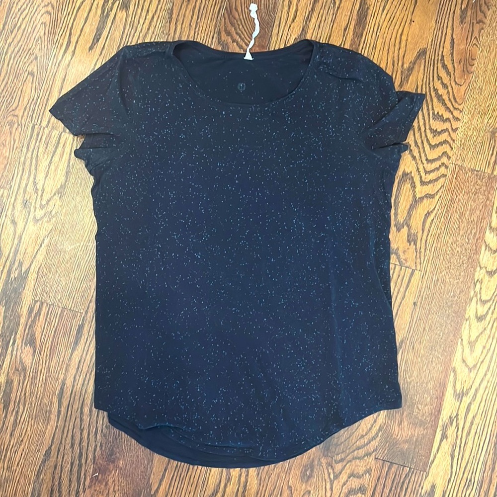 Lulu Lemon Black and grey speckled top